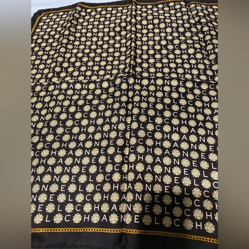 Chanel camellia handkerchief-authentic and in great condition ❤️ firm in price